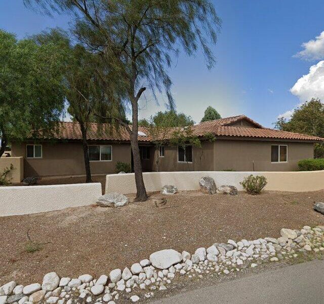 CROSSROADS ASSISTED LIVING