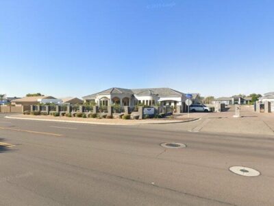 AZ HAPPY VALLEY ROYAL CARE HOME LLC